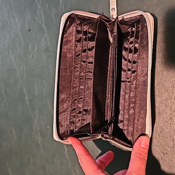 Small Purse Clutch - Picture 3 of 5